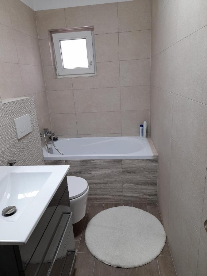 Armony Apartment Brasov Ngoại thất bức ảnh
